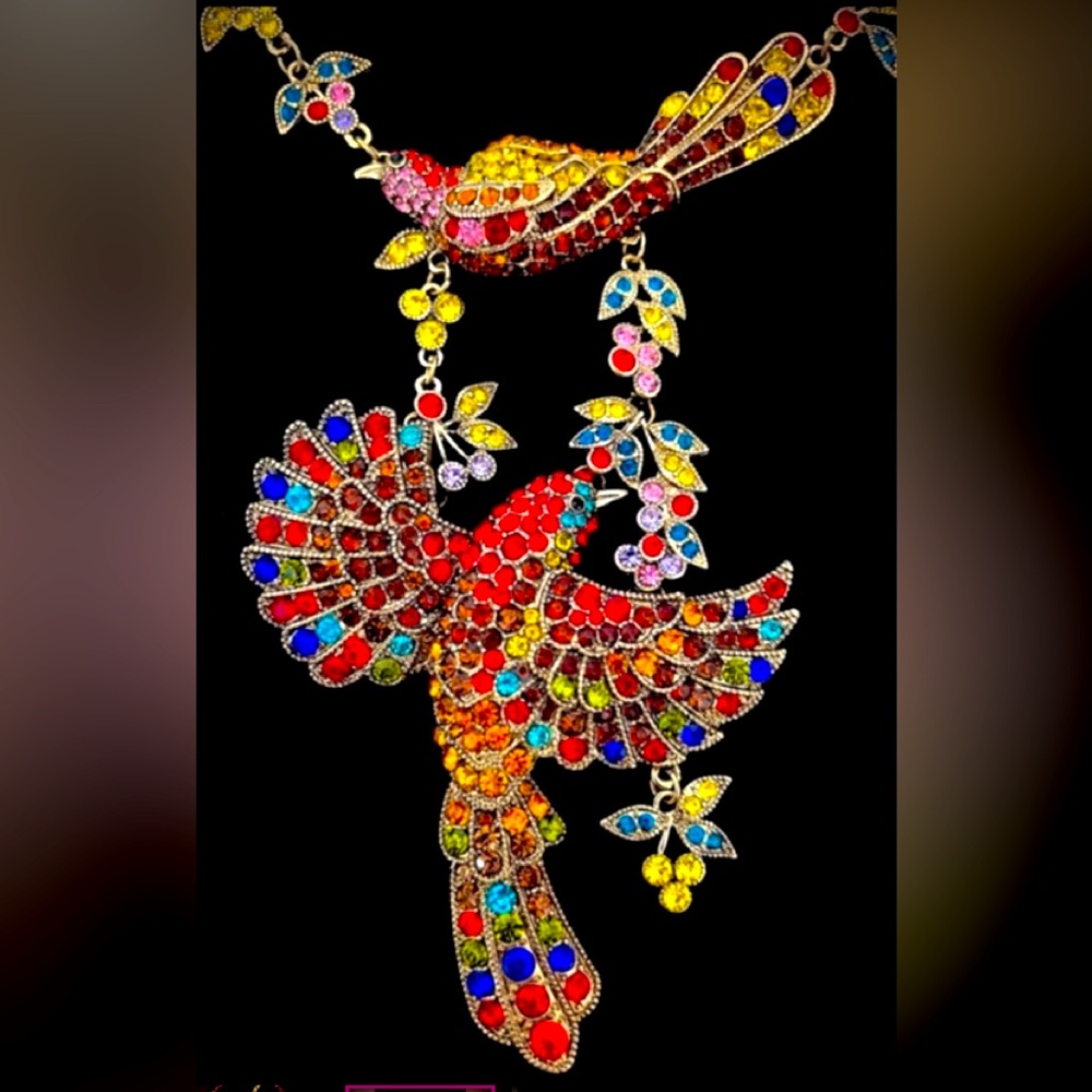 Heidi Daus “ Come Fly With Me” Mary Poppins, Colorful Bird  Necklace